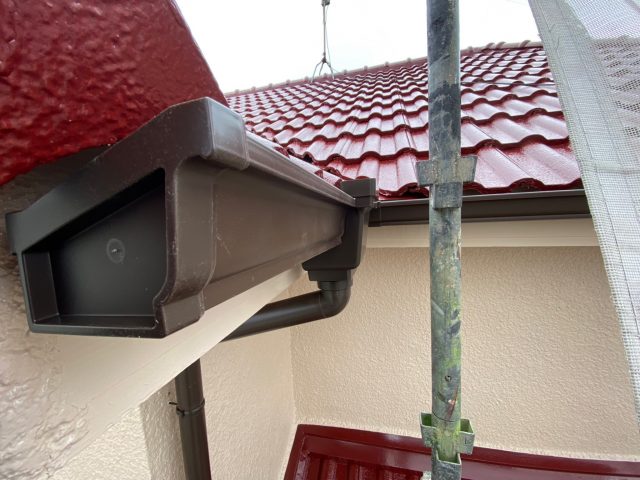 播磨町で交換したPanasonic製の樋